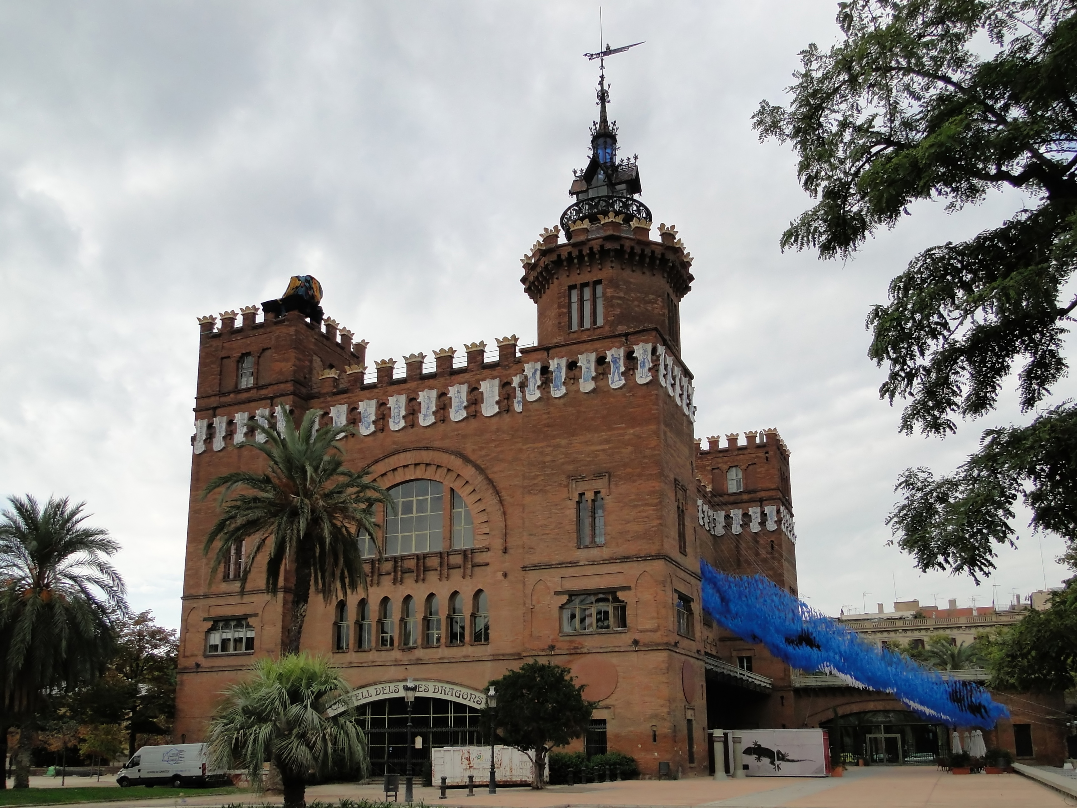 Castell dels Tres Dragons